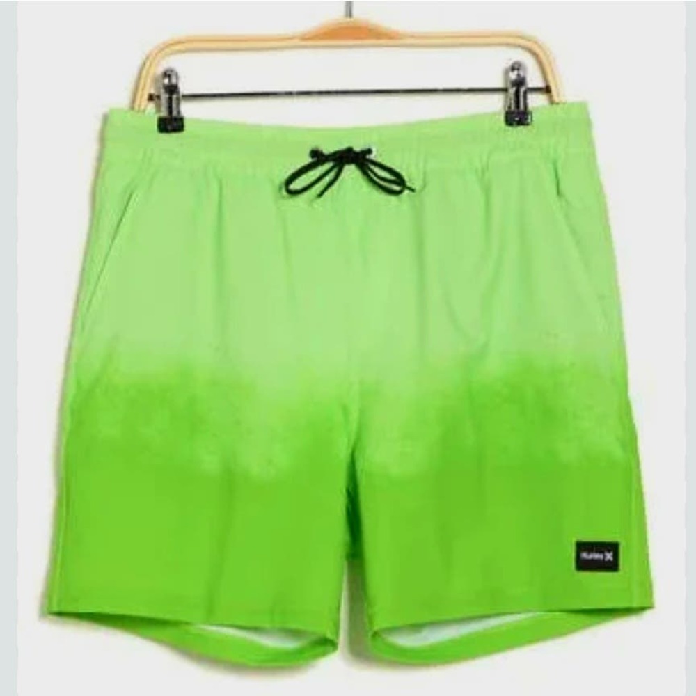 Hurley Phantom Zeros 2 Volley 17"
Hybrid Boardshort Swim Trunks Mens
Small NEW